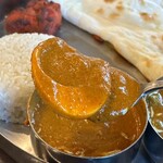 BINDU - 玉子、にゅ〜〜ん！　※エッグキーマカレー　※スーパーホットでも、CoCo壱の5辛程度　※ベースは……日替わりと似ていて、挽肉少なめで、コク弱め
