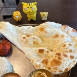 BINDU - ナン　※厚めのモチモチ　※賞味時間は短め