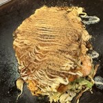 お好み焼 オモニ 本店 - お好み焼きデラックス（鰹節粉）