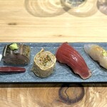 鮨ト酒肴 富かわ - 炙り鯖の棒寿司と稲荷巻き