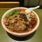 つるかめ 恵比寿 - 黒胡麻担々麺（肉ミックス入り）。