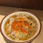 そばの神田東一屋 - 寄せば良いのに良いタイミングで通るから…W肉一味
