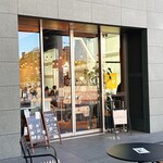 ESPRIT - お店の入り口です