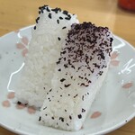 長浜ラーメン 一心亭 - おにぎり2個！