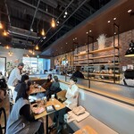 ESPRIT - 店内の様子です