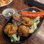 昼はスパイスカレー夜はチーズ&ワインバル アチャパンナ - 