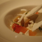 レフェルヴェソンス - クリスマスツリーのような〜 和栗とブラッドオレンジ、アーモンドムース、ブランディアイスクリーム、榧香るジュレ、メープルシロップ、香りの小葉