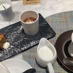 BIKiNi medi - デザート　チョコレートのプリントさつまいもとりんごのパウンドケーキ