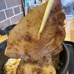 ブタリコ - 【2025.12.29(月)】旨み醬油だれぜいたく上州豚丼の豚肉7枚目