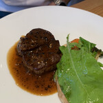 Pleurote - 国産ヒレ肉のロースト