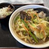 山田うどん食堂 福生店