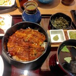 ひつまぶし名古屋備長 大名古屋ビルヂング店 - 薬味とお出汁はお替わりできます