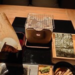 明神館 - 塩おにぎり　海苔の香りが良き♪