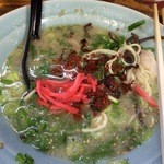 めんちゃんラーメン - 高菜と紅生姜投入