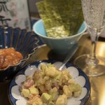 イエロースター - サーモンとアボカドとクリームチーズのなめろう