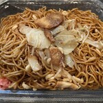 LAWSON - 料理写真:最後の最後は深夜の大盛り焼きそば。　窒食にはこれ！