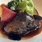 プロヴァンスの日曜日 - クリスマスランチB(\5,800)　肉料理：信州牛ほほ肉の赤ワイン煮込み、フレッシュトリュフ