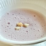 プロヴァンスの日曜日 - クリスマスランチB(\5,800)　スープ：紅芯大根のスープ