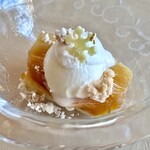 プロヴァンスの日曜日 - クリスマスランチB(\5,800)　デザート：信州りんごのタルトタタン・練乳とミルクのアイス