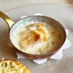 プロヴァンスの日曜日 - クリスマスランチB(\5,800)　前菜：白菜とチキンのグラタン