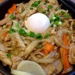 伝説のすた丼屋 - モッ玉丼(肉増し) ¥870