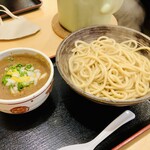 自家製麺 まつお - 骨粉つけ麺　並　温かい麺
