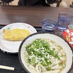 津田の松原サービスエリア 下り ショッピングコーナー(売店) - 