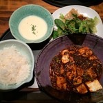 RAKUSUI - 五川麻婆豆腐定食（上方から）