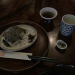 甘酒茶屋 - 黒ゴマきな粉餅、甘酒