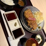 京都勝牛 - 料理写真:牛カツロース膳