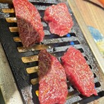 焼肉ももたろう - 