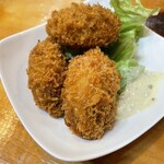 牡蠣海鮮酒場 Seaside Club - 広島県産大粒カキフライ(3個) 847円