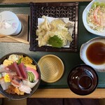 すし処魚らく - 海鮮丼　天ぷら付き
