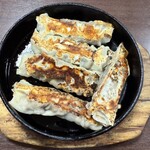 中国家庭料理 神洲之華 - 鉄鍋棒餃子
