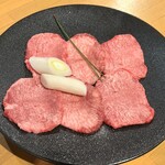 ひゃら亭 - 上タン塩3,000円