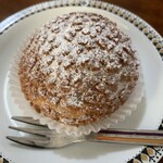 白十字 - シュークリーム　200円