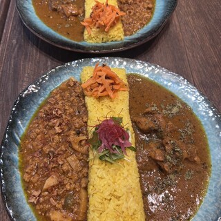 スパイシーカリーハウス半月_1