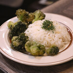 Rojiura Curry SAMURAI． - 【侍.まつり(ライスS@-10円)@税込1,805円】選べるトッピング2種：サクサクブロッコリー、チキン1/2 │ 野菜変更：ブロッコリー→玉ねぎ