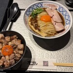 鶏soba座銀 神楽坂東京本店 - 