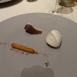 鴨の生ハムやフォワグラのペーストなど