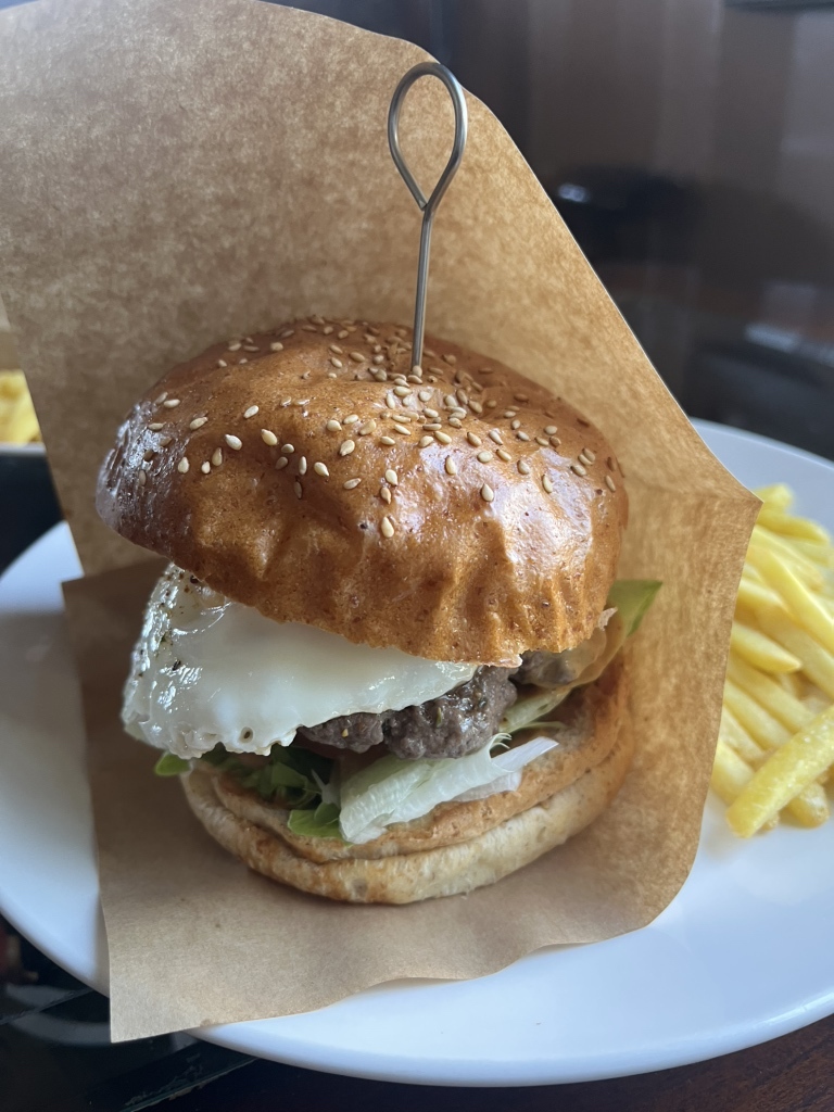 写真 : Cafe Bar Lucky10 （カフェバー ラッキーテン） - 芝山千代田