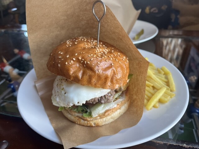 Cafe Bar Lucky10 （カフェバー ラッキーテン） - 芝山千代田