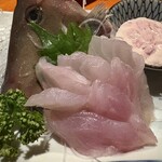大衆居酒屋魚さんこ - ◎カワハギ刺　キモ付　８８０円
