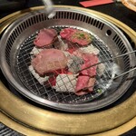 和牛炭火焼肉 牛仙 - 