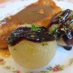 ビストロミルポア - ねぎはスープでやわらかく煮てあり、甘い味噌が合う～。