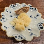 焼鳥 せきね - ローマノ・プラデラ ３年熟成ゴーダ・ドライフィグ
      ※ 女将からのサービス
      ※ チーズ専門店 アルパージュ（神楽坂）