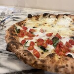 ピッツェリア エ トラットリア アーラ - 