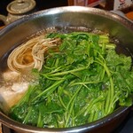 北の味覚処 北の一 - せり鍋(調理中)