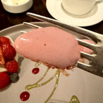 バー＆ラウンジ  トゥエンティエイト - 