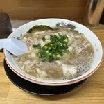 しぇからしか 仁川本店 - チャーシュー麺